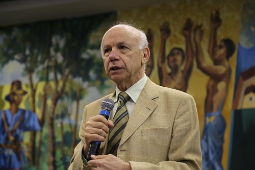 O professor Carlos Jamil Cury (Foto: Thiago Rios)